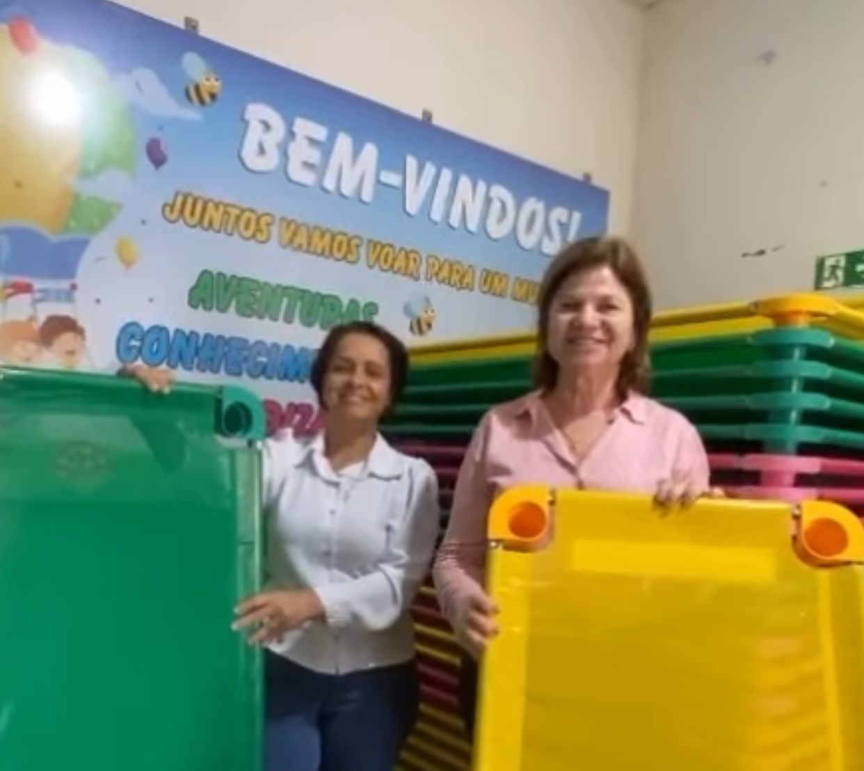 Secretaria de Educação de Maurilândia adquire camas empilháveis para o CMEI José Francisco Salles